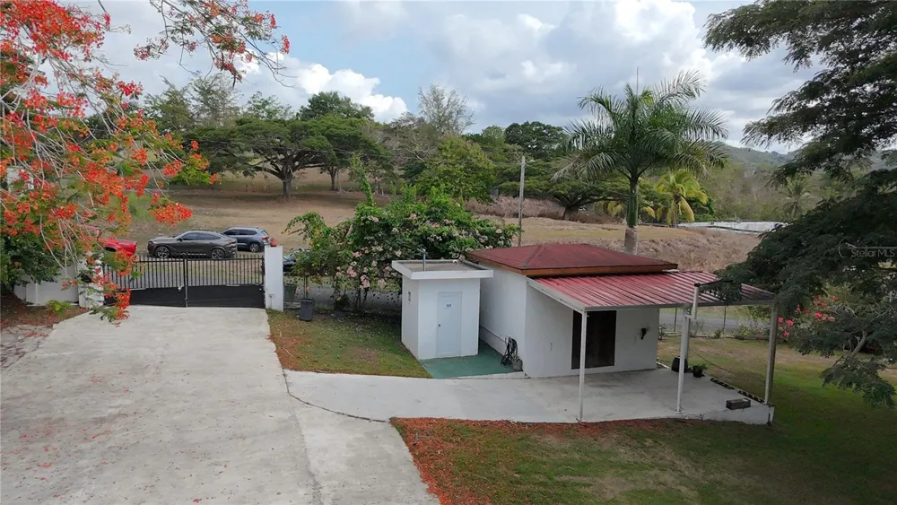 CALLE GOLONDRINA HACIENDAS DE CANOVANAS #D-23 Canovanas, PR 00729