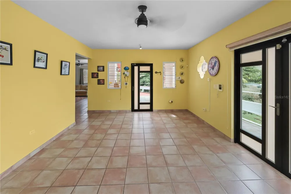 CALLE GOLONDRINA HACIENDAS DE CANOVANAS #D-23 Canovanas, PR 00729