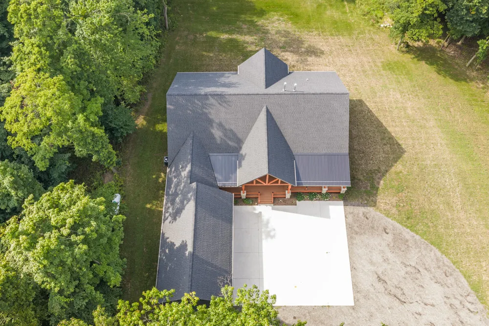 4390 22 Mile Road NW Tyrone Township, MI 49330