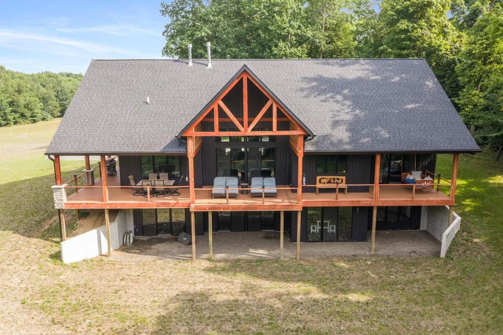 4390 22 Mile Road NW Tyrone Township, MI 49330