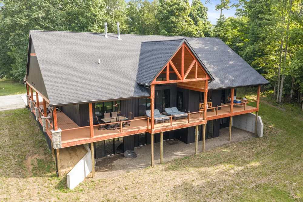4390 22 Mile Road NW Tyrone Township, MI 49330