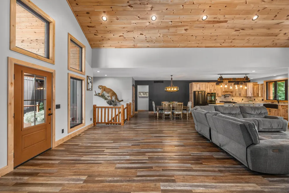 4390 22 Mile Road NW Tyrone Township, MI 49330