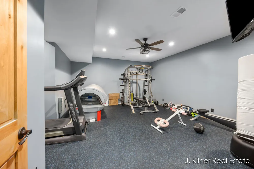 4390 22 Mile Road NW Tyrone Township, MI 49330