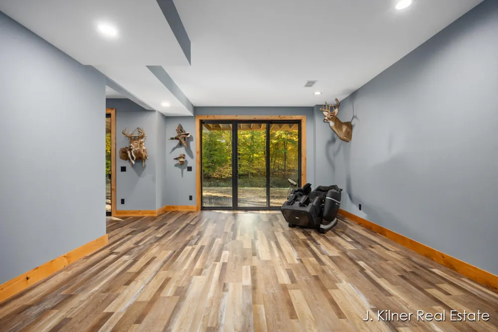 4390 22 Mile Road NW Tyrone Township, MI 49330