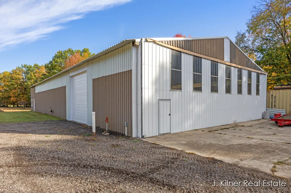 4390 22 Mile Road NW Tyrone Township, MI 49330