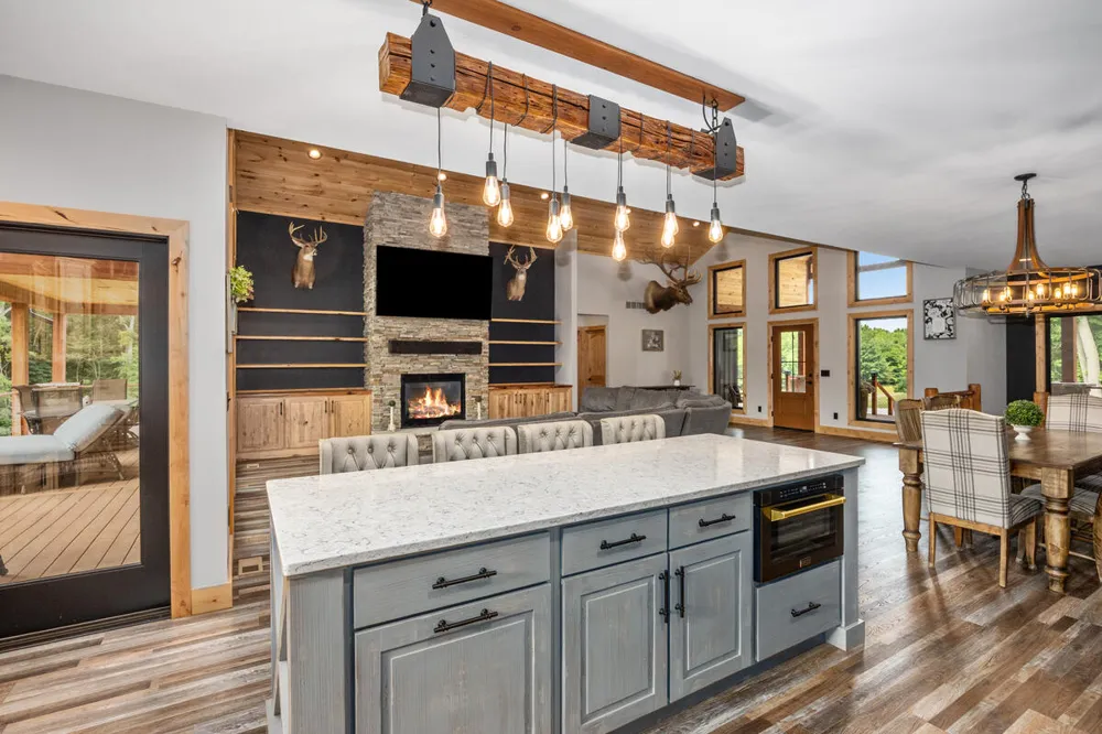 4390 22 Mile Road NW Tyrone Township, MI 49330
