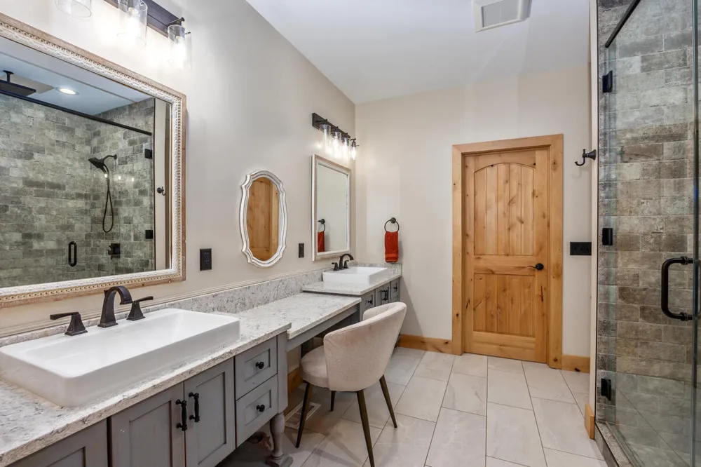 4390 22 Mile Road NW Tyrone Township, MI 49330