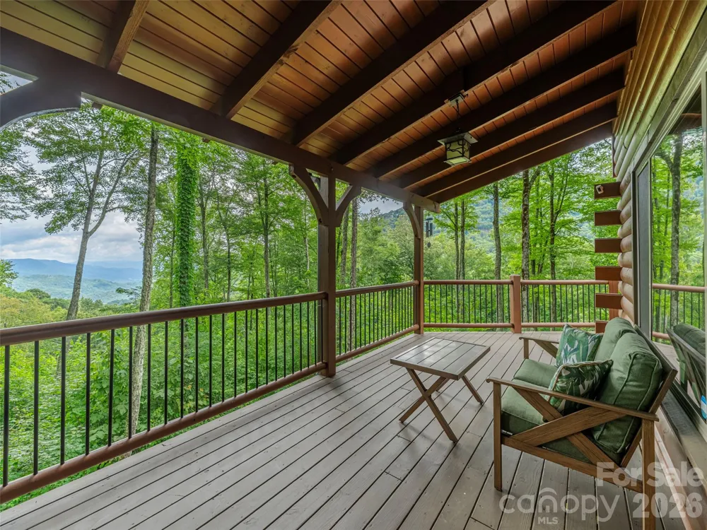 332 Gadohi Trail Maggie Valley, NC 28751