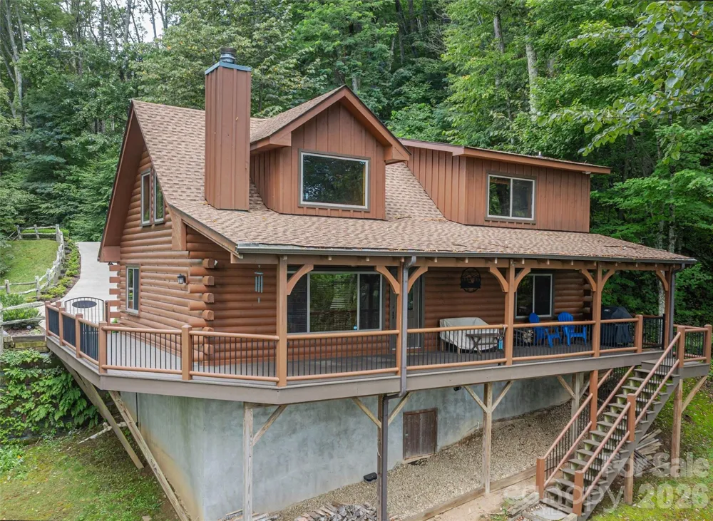 332 Gadohi Trail Maggie Valley, NC 28751
