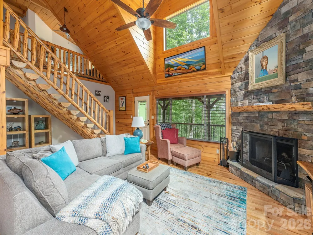 332 Gadohi Trail Maggie Valley, NC 28751