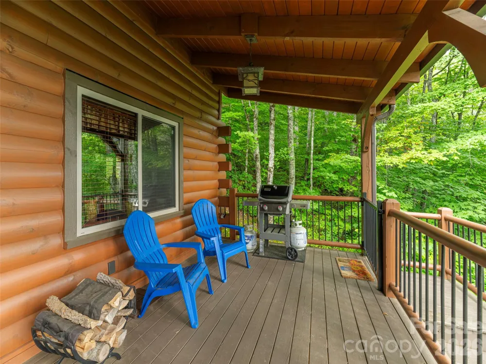 332 Gadohi Trail Maggie Valley, NC 28751