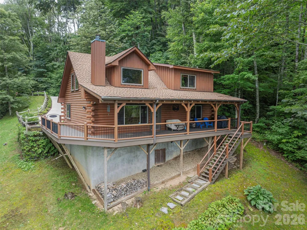 332 Gadohi Trail Maggie Valley, NC 28751
