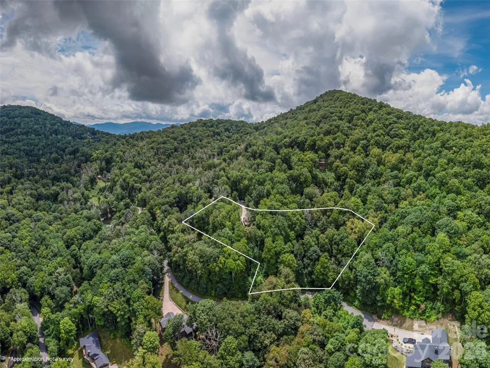 332 Gadohi Trail Maggie Valley, NC 28751