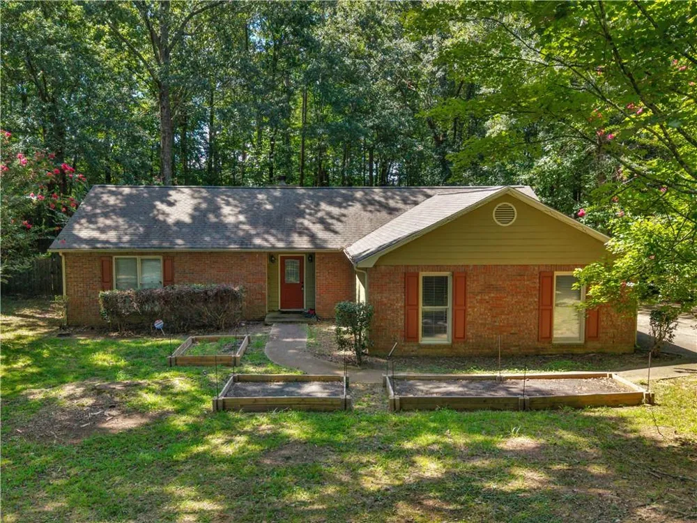 351 Waterford Drive Jonesboro, GA 30238