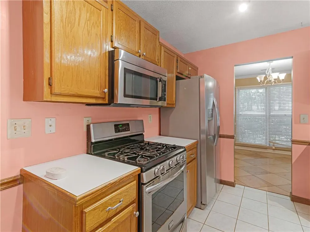 351 Waterford Drive Jonesboro, GA 30238