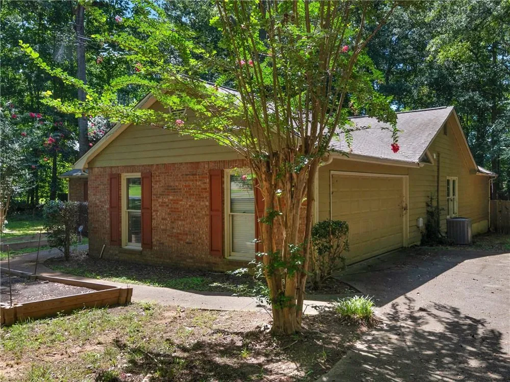 351 Waterford Drive Jonesboro, GA 30238