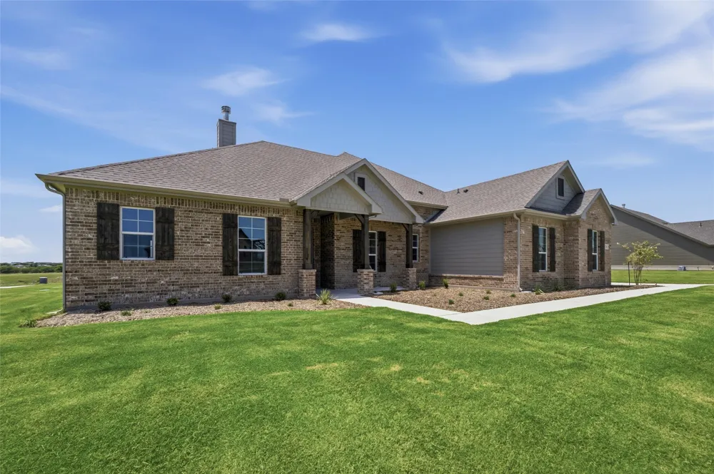 136 Hillview Trail Decatur, TX 76234