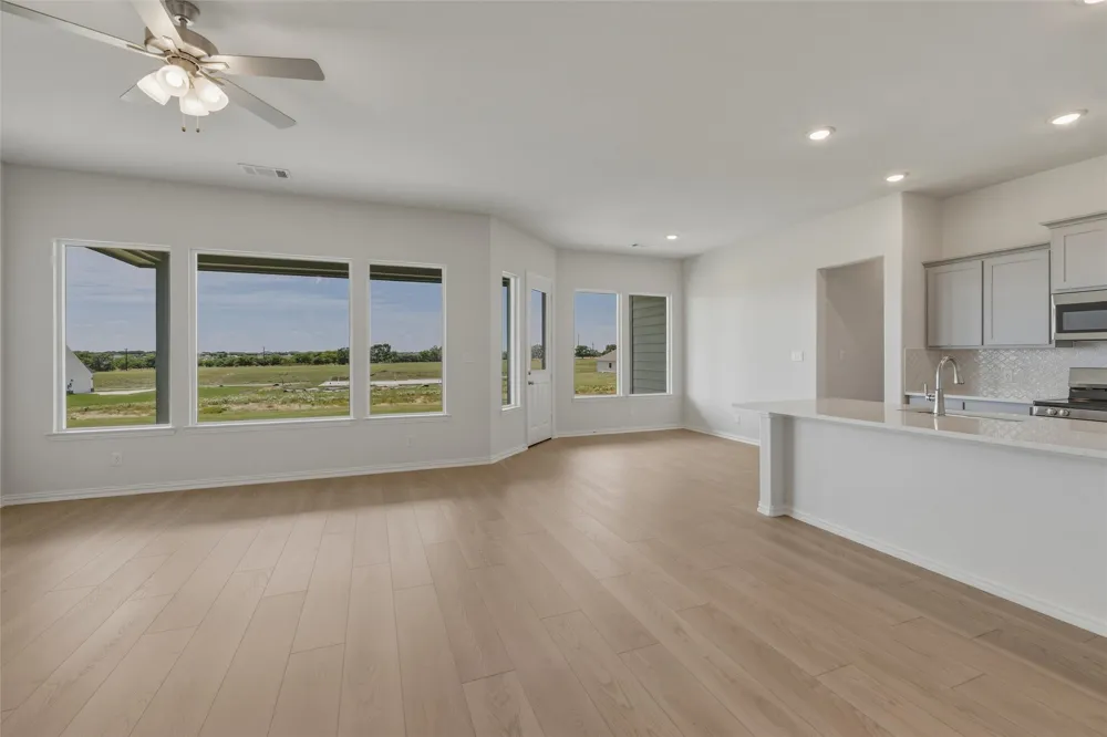 136 Hillview Trail Decatur, TX 76234