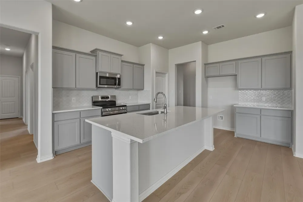 136 Hillview Trail Decatur, TX 76234