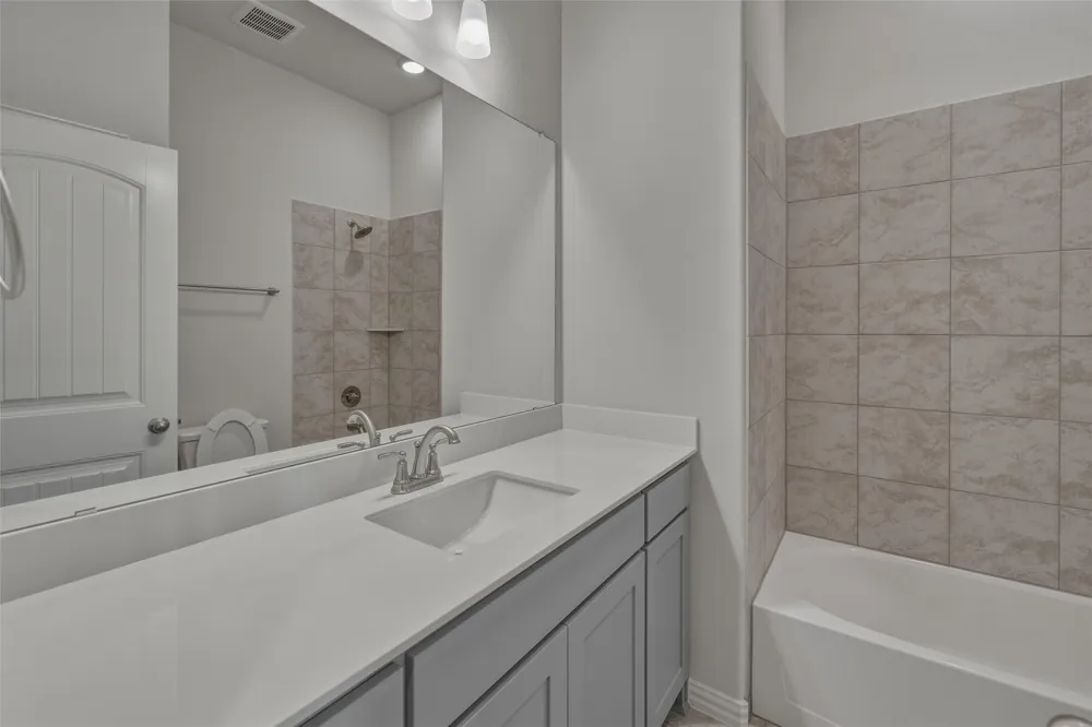 136 Hillview Trail Decatur, TX 76234