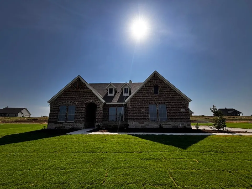 157 Big Sky Road Decatur, TX 76234