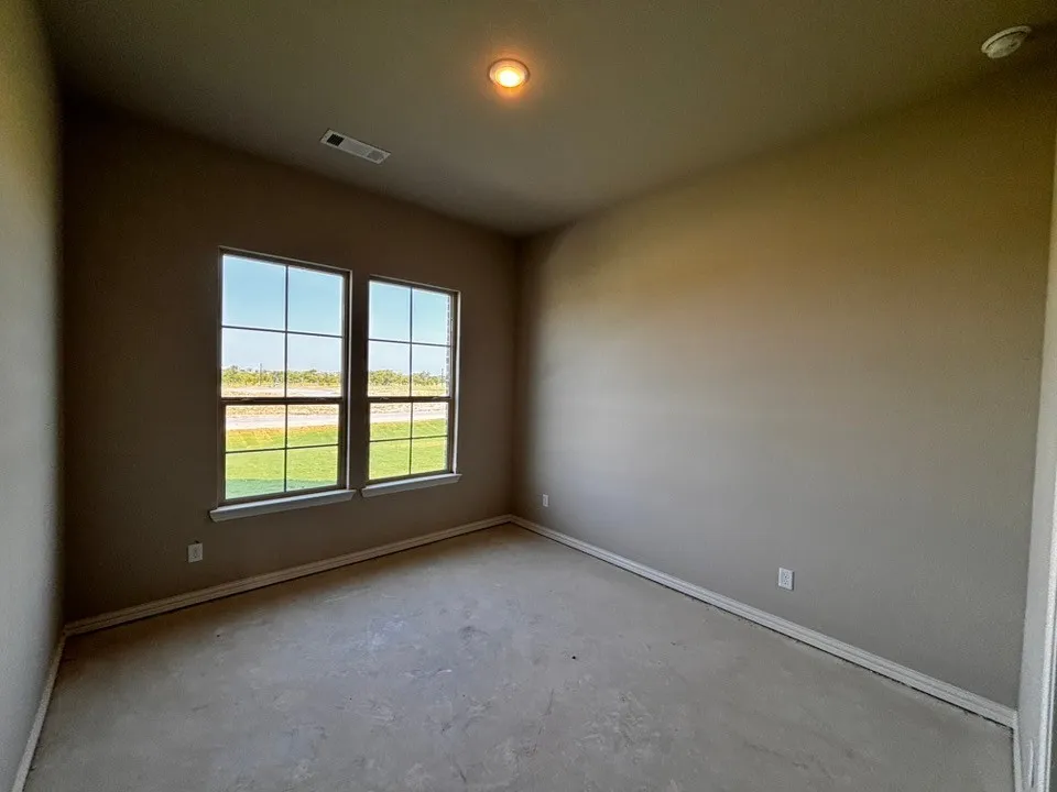 157 Big Sky Road Decatur, TX 76234