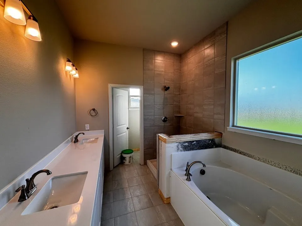 157 Big Sky Road Decatur, TX 76234