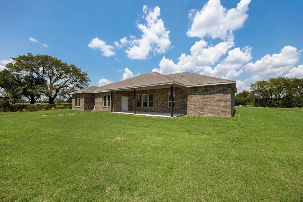 3334 Knight Street Corsicana, TX 75110