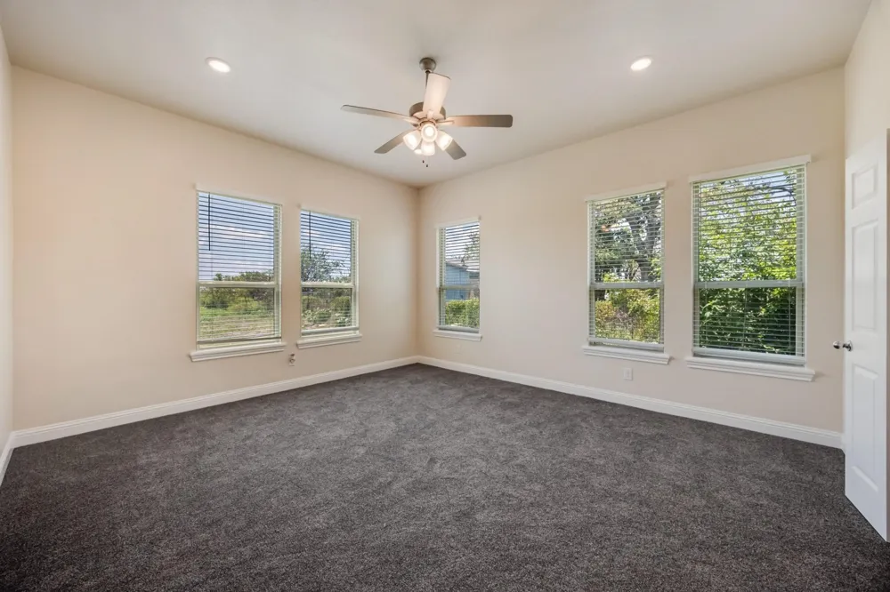 3334 Knight Street Corsicana, TX 75110