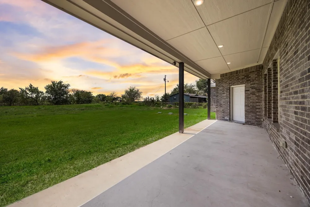 3334 Knight Street Corsicana, TX 75110