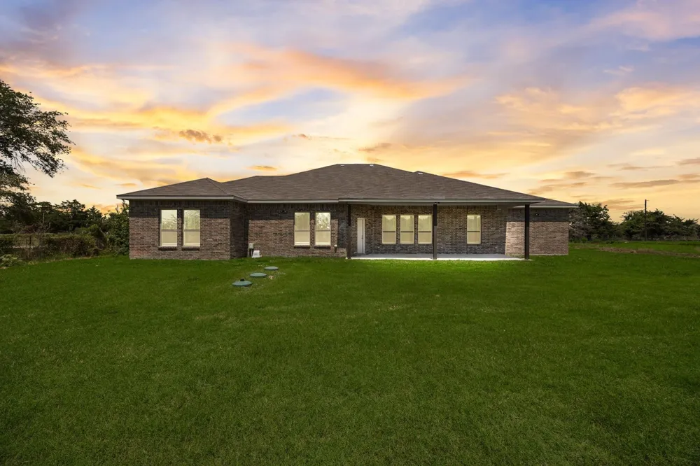 3334 Knight Street Corsicana, TX 75110