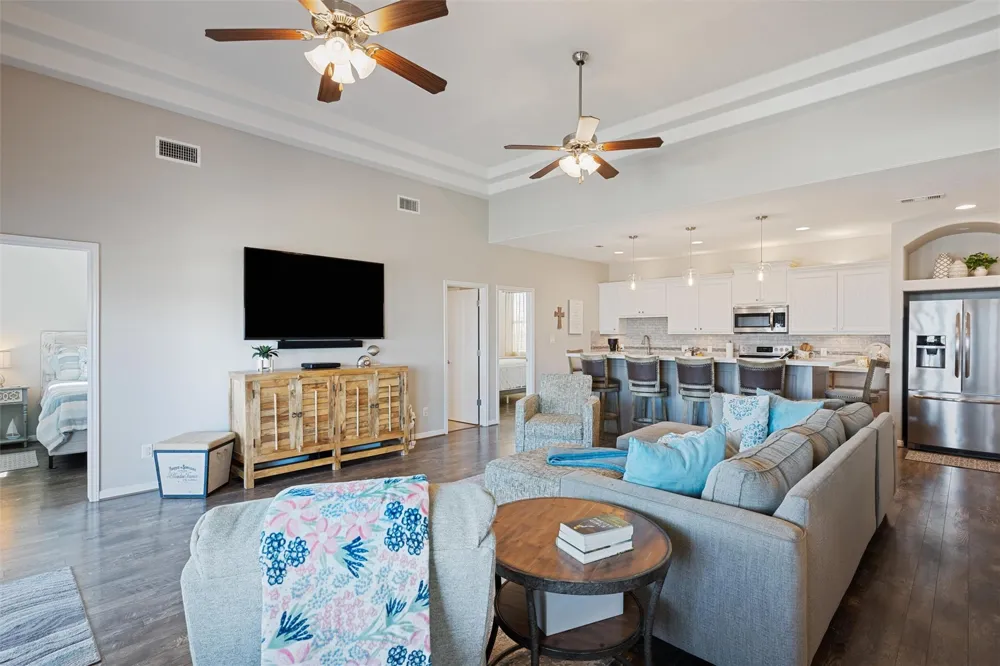 1009 Monkhouse Drive Crystal Beach, TX 77650