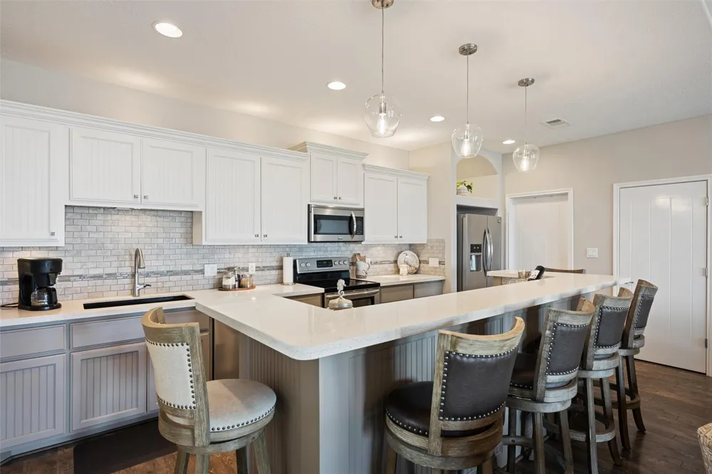 1009 Monkhouse Drive Crystal Beach, TX 77650