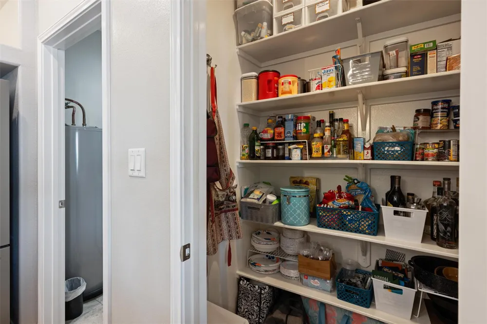 1009 Monkhouse Drive Crystal Beach, TX 77650
