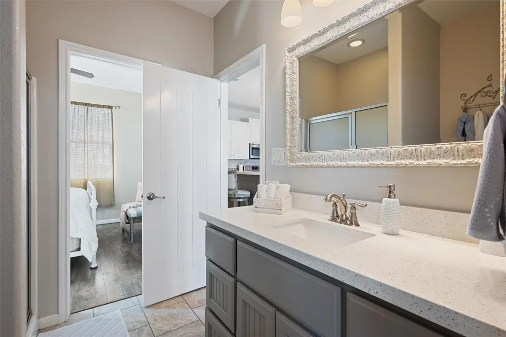 1009 Monkhouse Drive Crystal Beach, TX 77650