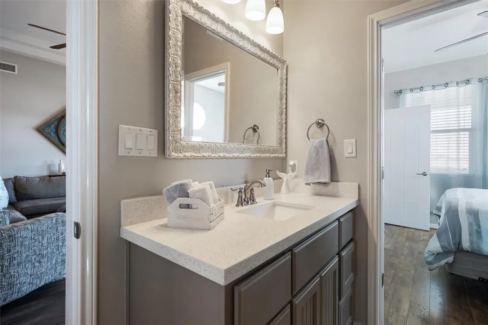 1009 Monkhouse Drive Crystal Beach, TX 77650