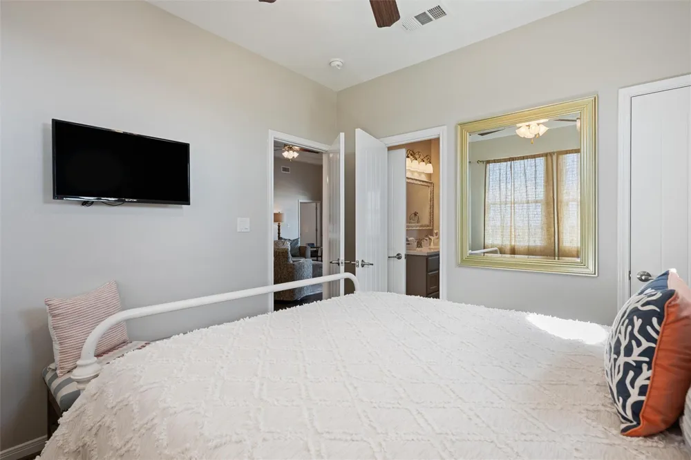 1009 Monkhouse Drive Crystal Beach, TX 77650