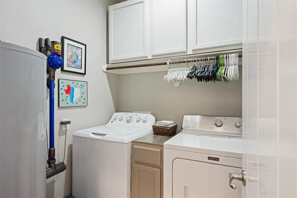 1009 Monkhouse Drive Crystal Beach, TX 77650