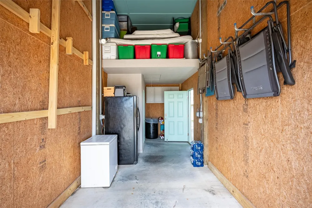 1009 Monkhouse Drive Crystal Beach, TX 77650