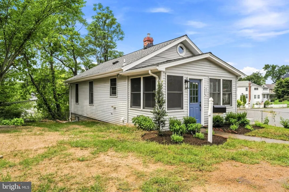 1801 S GLEBE ROAD Arlington, VA 22204