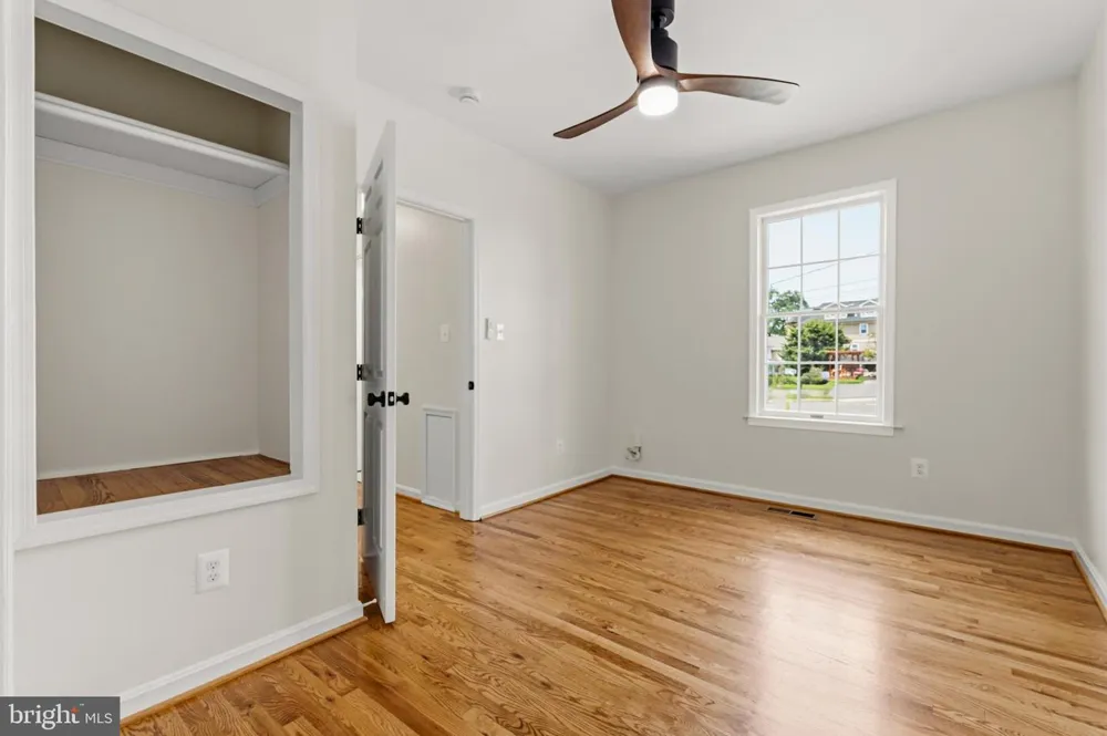 1801 S GLEBE ROAD Arlington, VA 22204