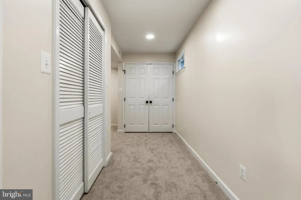1801 S GLEBE ROAD Arlington, VA 22204