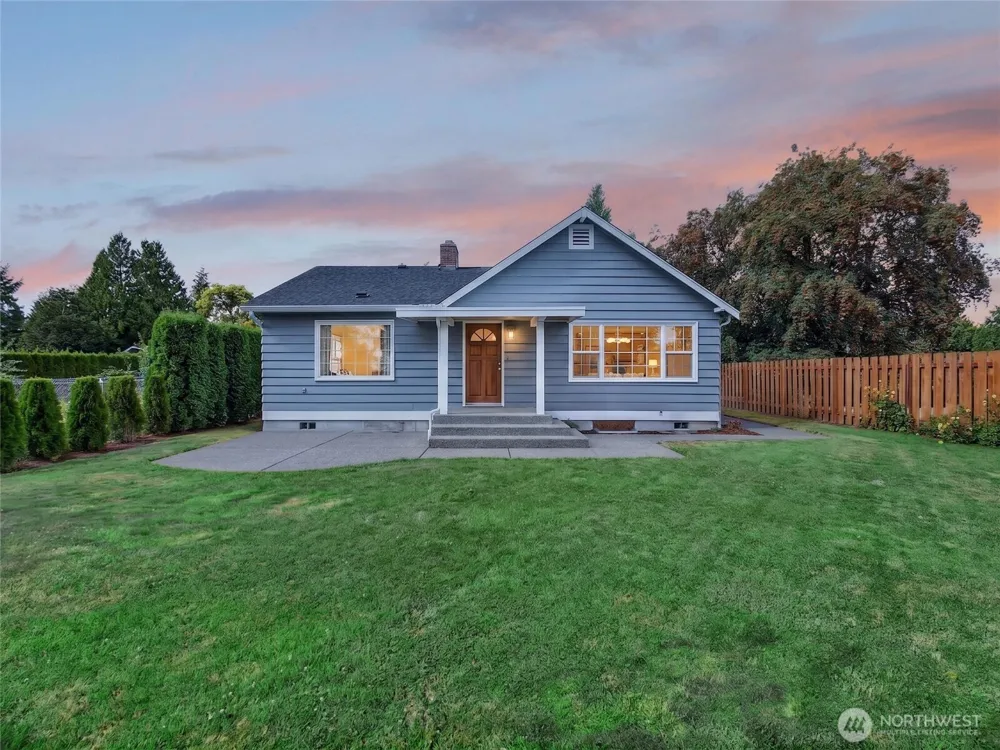 3218 Division Street Enumclaw, WA 98022