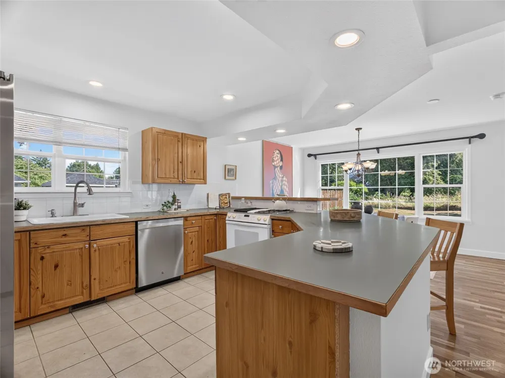 3218 Division Street Enumclaw, WA 98022
