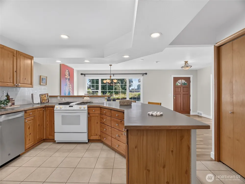 3218 Division Street Enumclaw, WA 98022