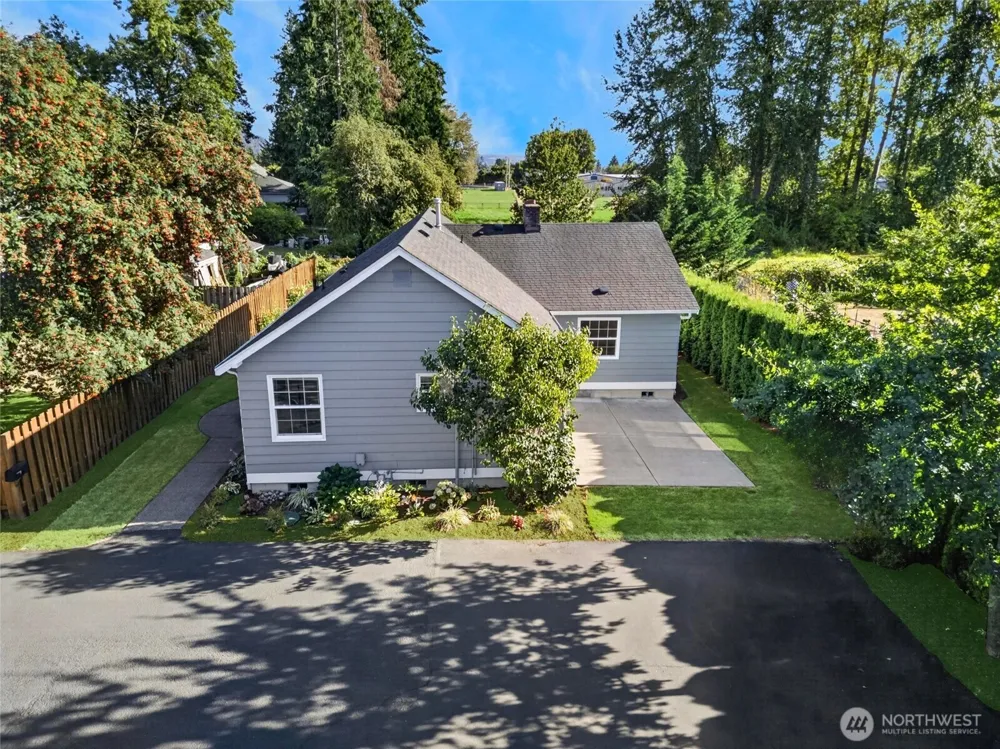 3218 Division Street Enumclaw, WA 98022