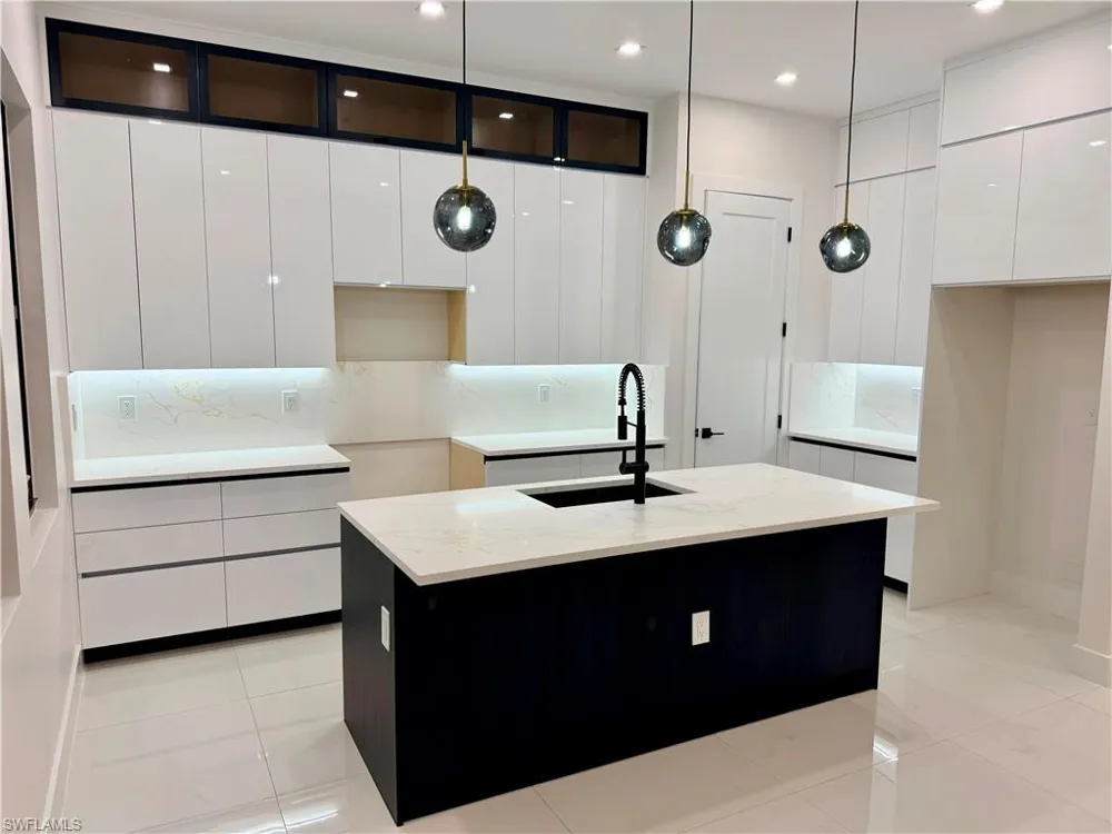 808 Maple Avenue Lehigh Acres, FL 33972