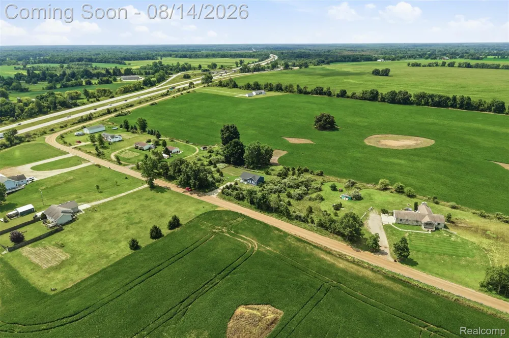 6640 Lemon Road Bancroft Village, MI 48414