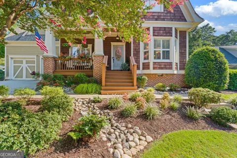 536 Peachtree Oak DR