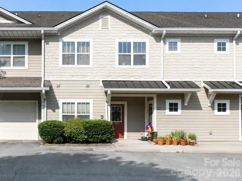 93 Foxden Drive #102